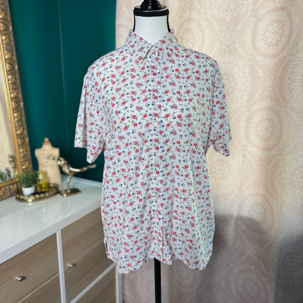 VTG Victoria Jones White Button Up Shortsleeved Top Floral Print 100% Cotton